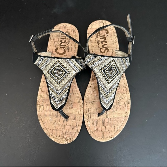 Sam Edelman Brita Flat Circus NY Ethnic Embellished Embroidered Sandals Size 7.5 - Picture 6 of 8